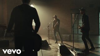 Dierks Bentley - American Girl (Official Music Video)